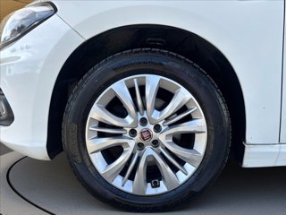 FIAT Tipo 4p 1.4 Lounge 95cv