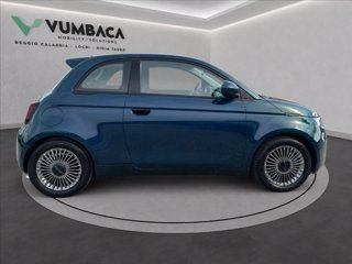 FIAT 500e 42 kWh Icon +