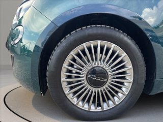 FIAT 500e 42 kWh Icon +
